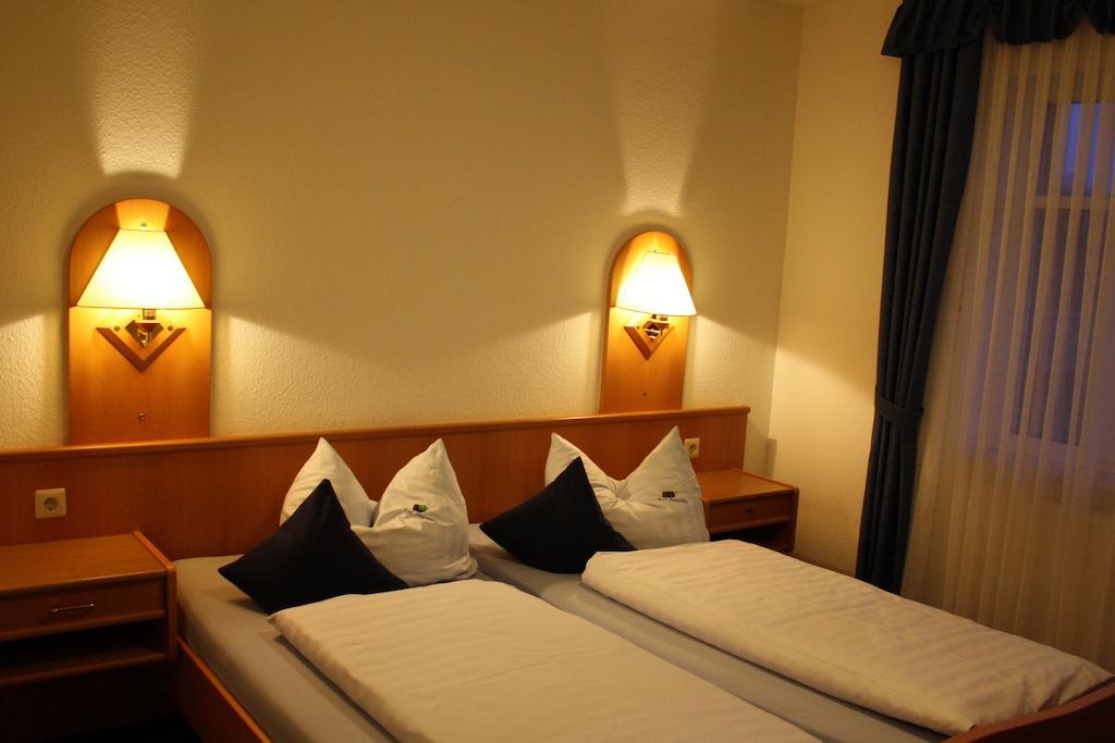 Hotel Restaurant Bergeshoehe 3*